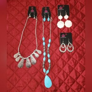 paparazzi necklace & earring bundle.